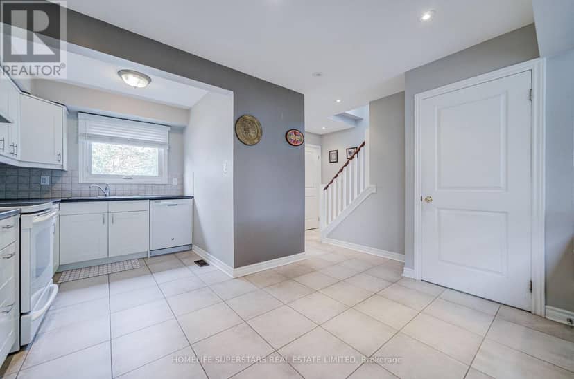 50 Hoskins Square — photo 12 of 39