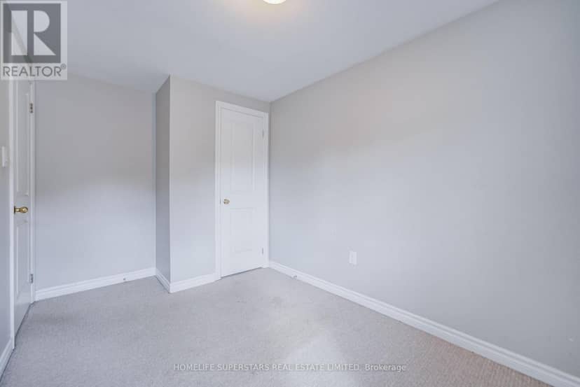 50 Hoskins Square — photo 33 of 39