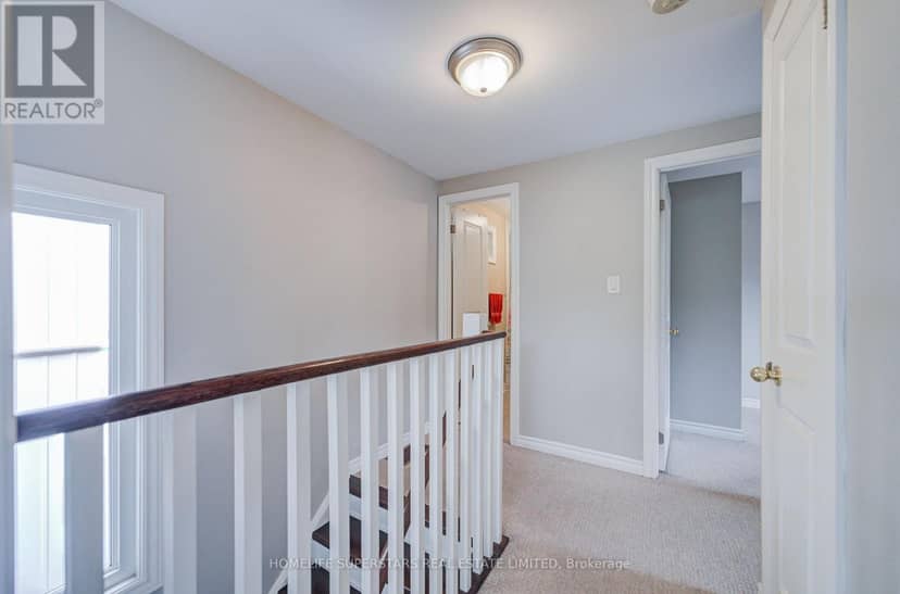 50 Hoskins Square — photo 30 of 39