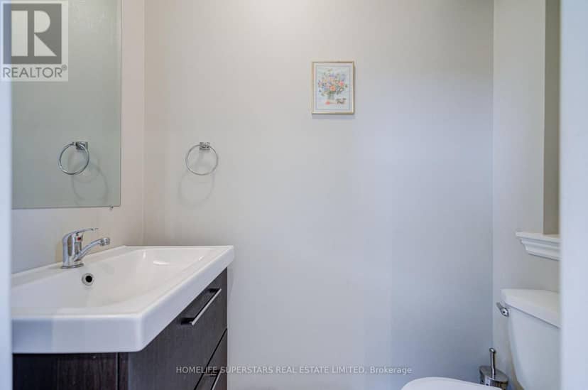 50 Hoskins Square — photo 9 of 39