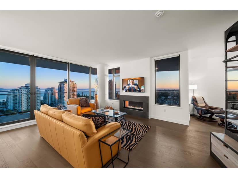 1605 1588 JOHNSTON ROAD, White Rock, photo 3