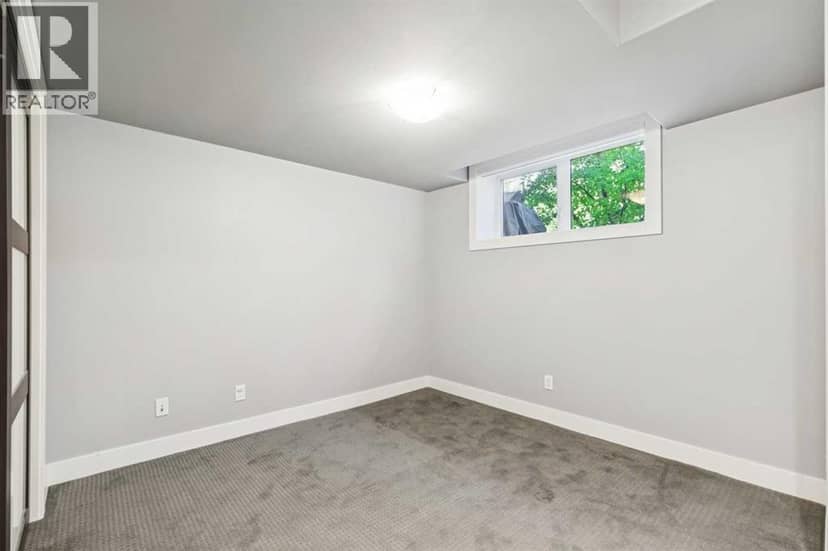 1711 27 Street SW — photo 37 of 40