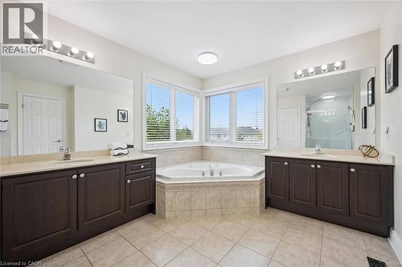 517 TOPPER WOODS Crescent — photo 25 of 40