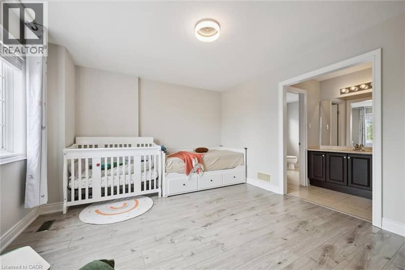 517 TOPPER WOODS Crescent — photo 33 of 40