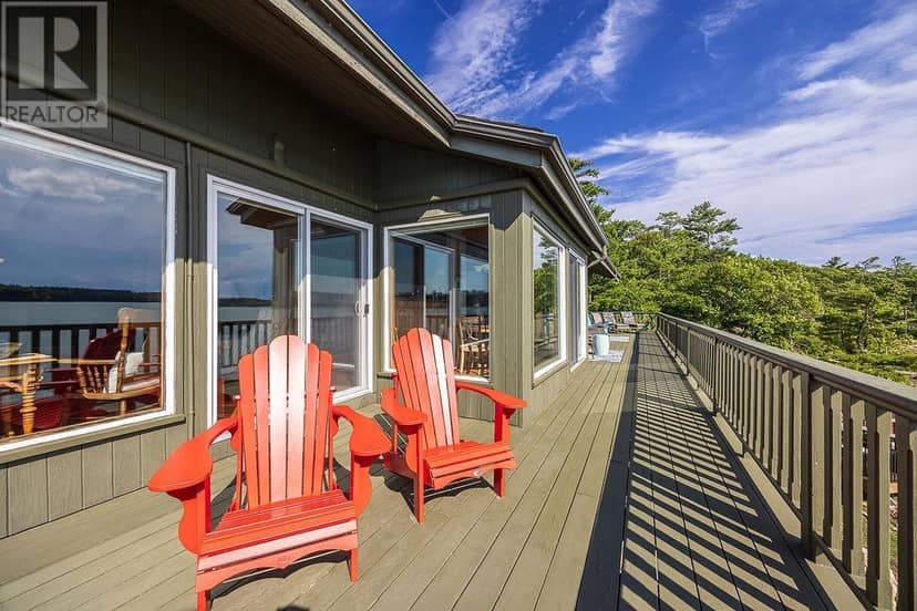 625 Finns Bay Rd — photo 10 of 40