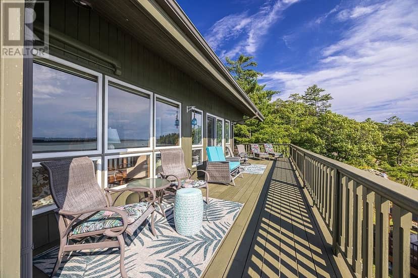 625 Finns Bay Rd — photo 9 of 40