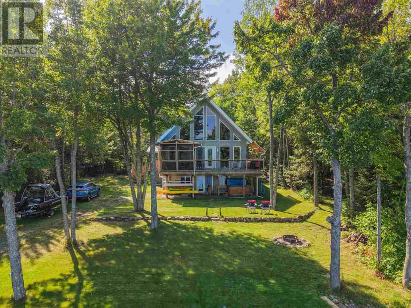760 Finns Bay RD N — photo 1 of 40