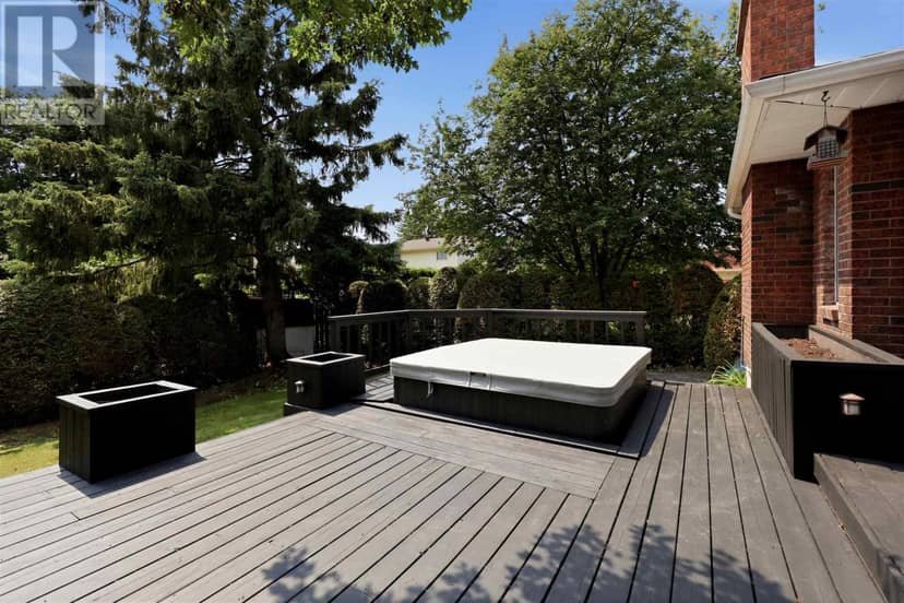 42 Caddy AVE — photo 40 of 40