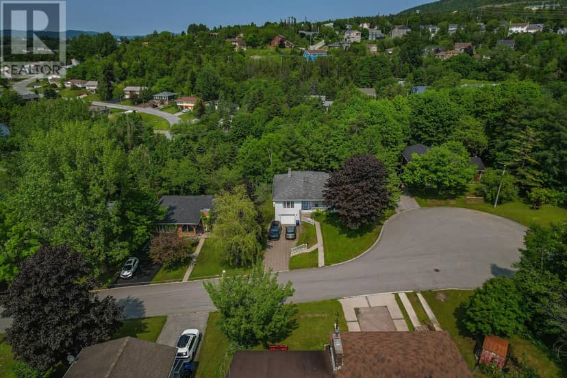 7 Viking Place — photo 2 of 22