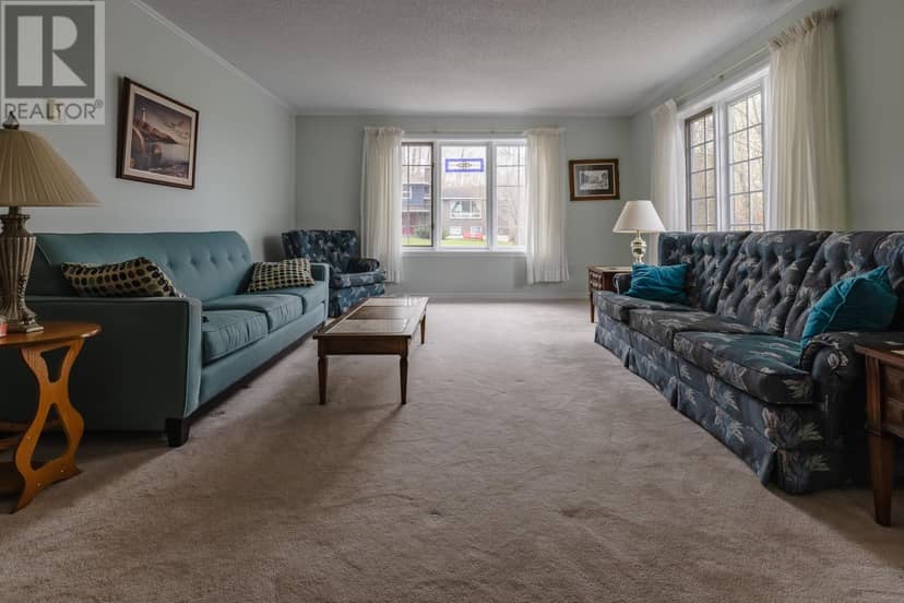 7 Viking Place — photo 7 of 22