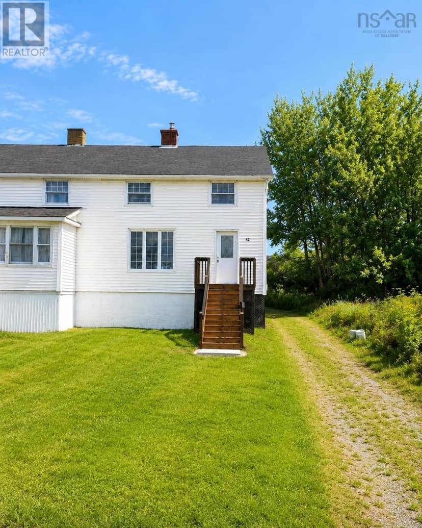 42 Richmond Street — photo 1 of 22