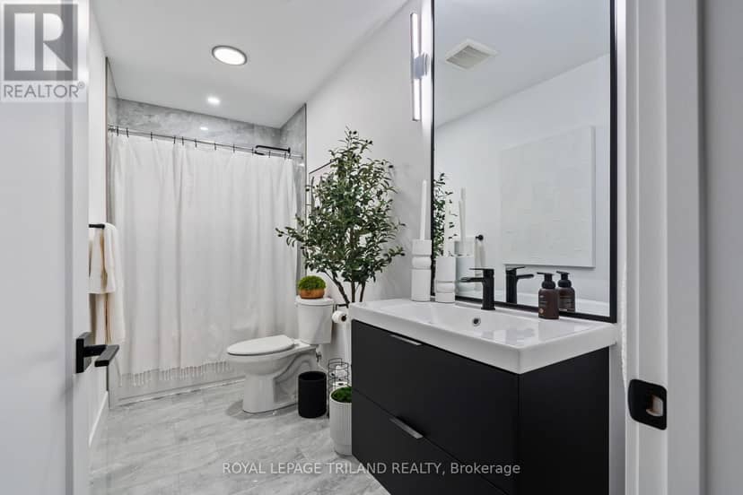 3455 Grand Oak Crossing — photo 37 of 40
