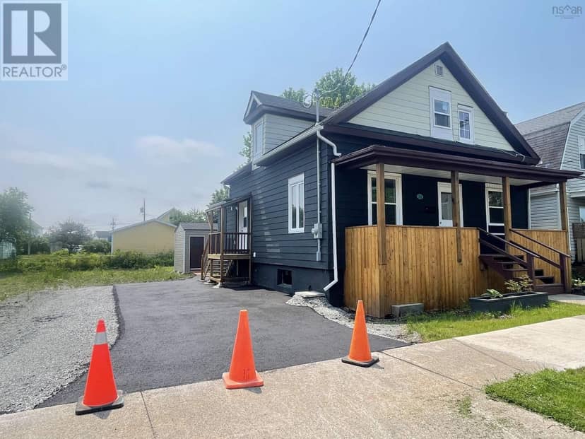 30 Wesley Street — photo 3 of 21