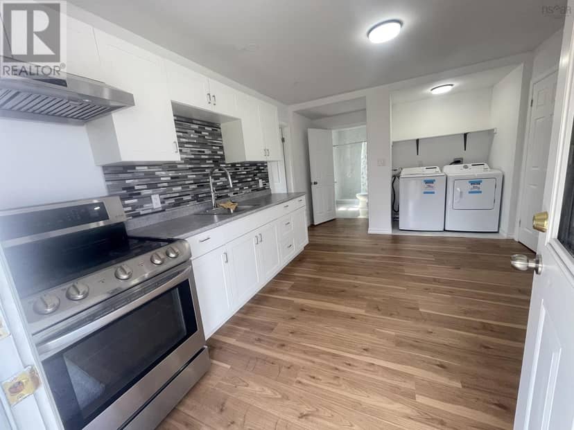 30 Wesley Street — photo 8 of 21