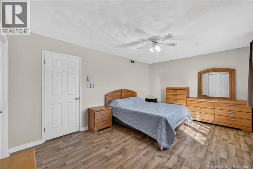 233 Kendra Street — photo 33 of 40