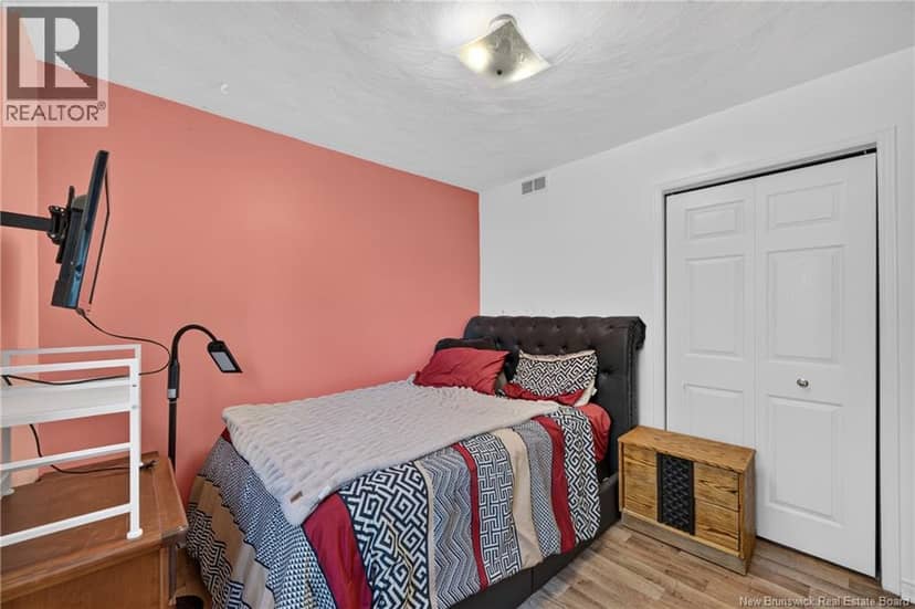 233 Kendra Street — photo 39 of 40