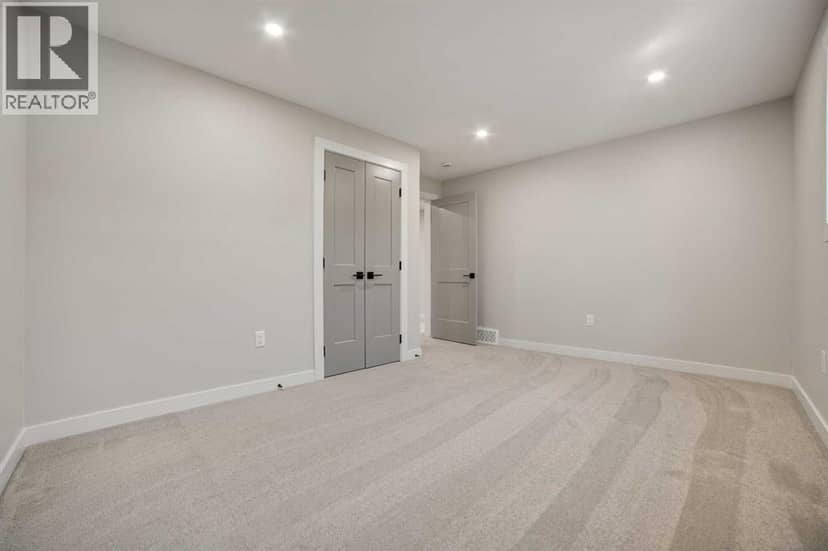 941 Willow Lane — photo 33 of 40