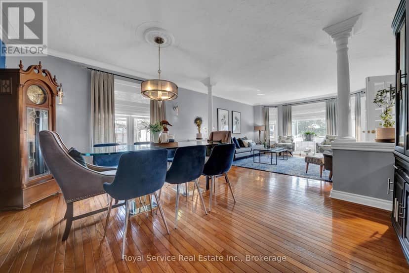 88 Simpson Avenue — photo 10 of 40