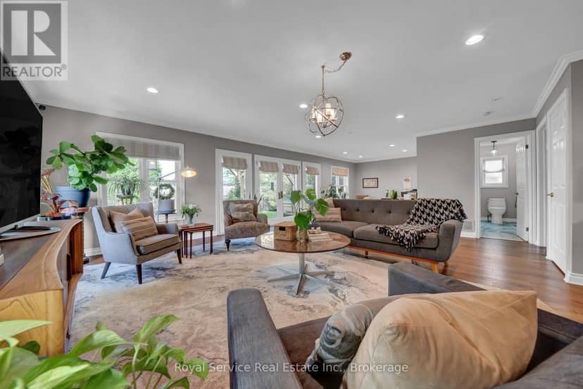 88 Simpson Avenue — photo 31 of 40