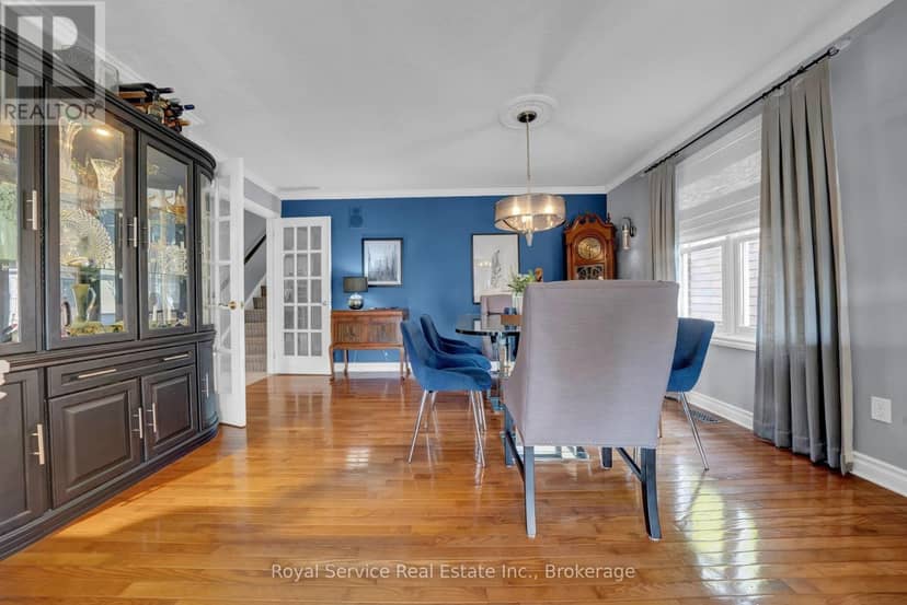 88 Simpson Avenue — photo 9 of 40