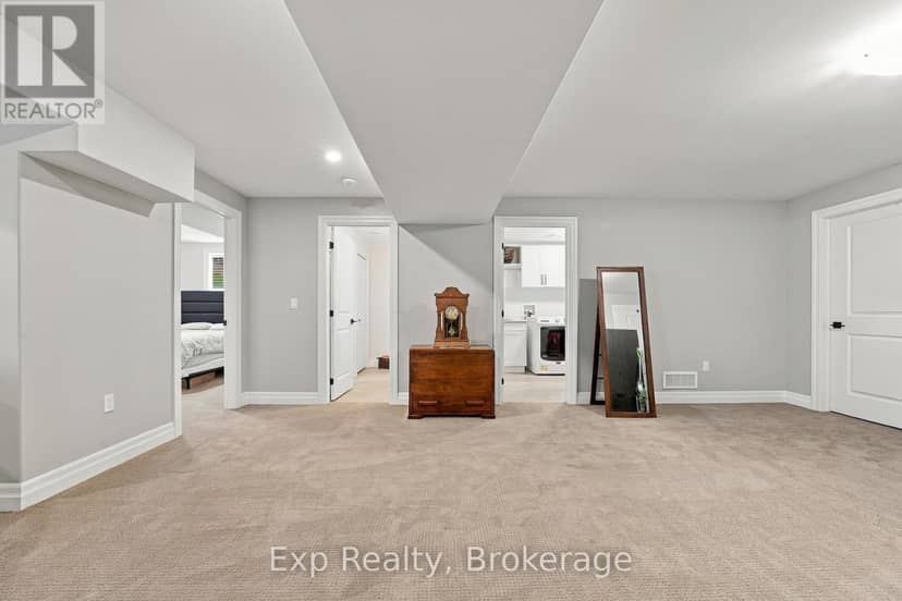 52 Gavin Crescent — photo 23 of 29