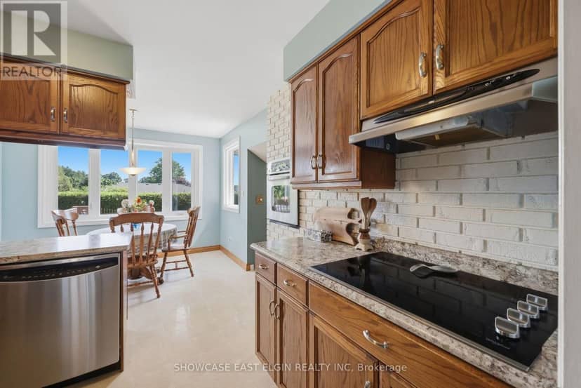 10 Moore Avenue — photo 10 of 40