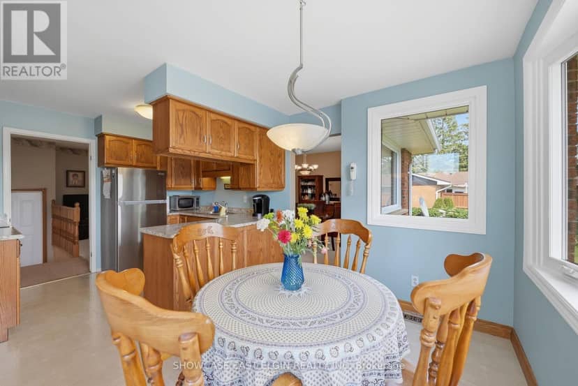 10 Moore Avenue, Aylmer, photo 7