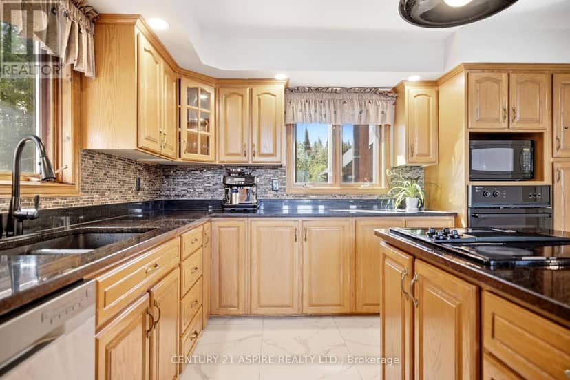 800 Forest Park Road — photo 12 of 40