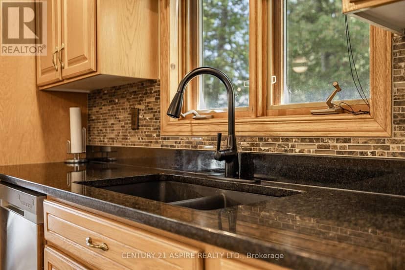 800 Forest Park Road — photo 13 of 40