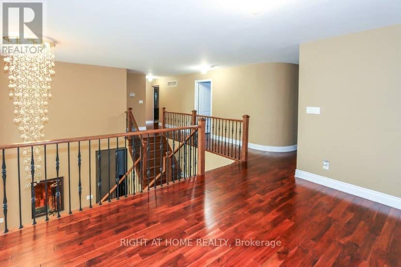 4441 Lawrence Avenue E, Toronto, photo 5