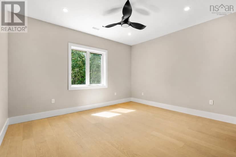 642 Bissett Road — photo 33 of 40