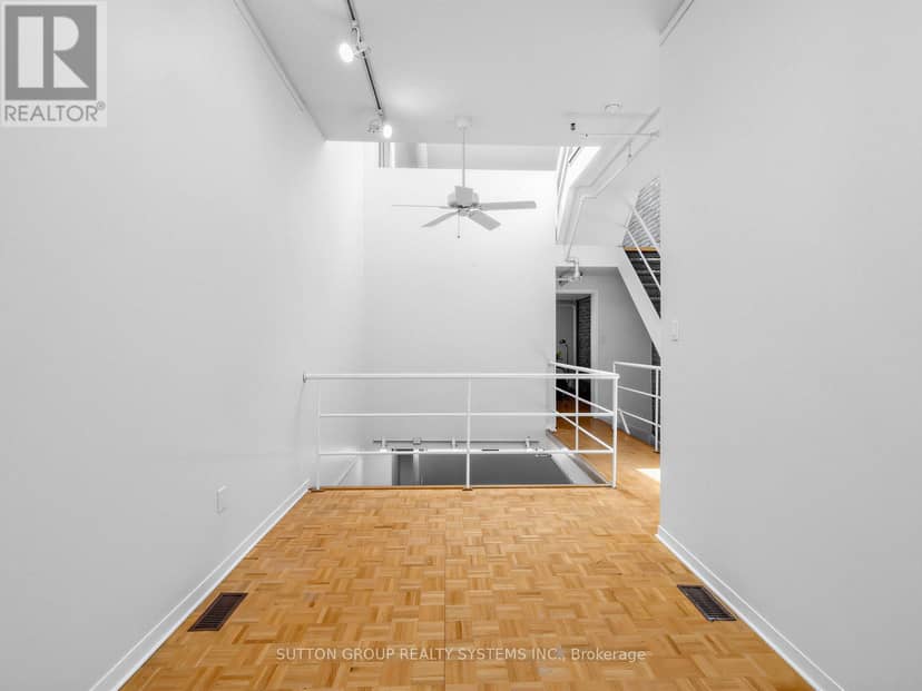 5 - 6 Bartlett Avenue W — photo 18 of 26