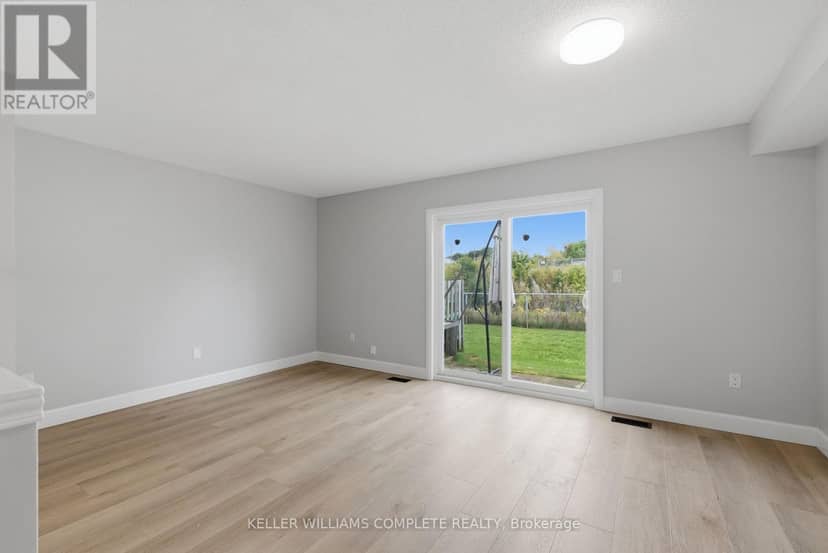 3 - 30 Imperial Road S — photo 11 of 39