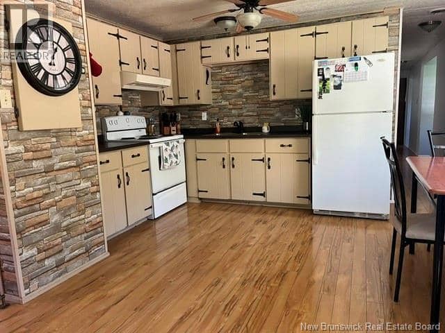 309 Plumweseep Road — photo 11 of 25