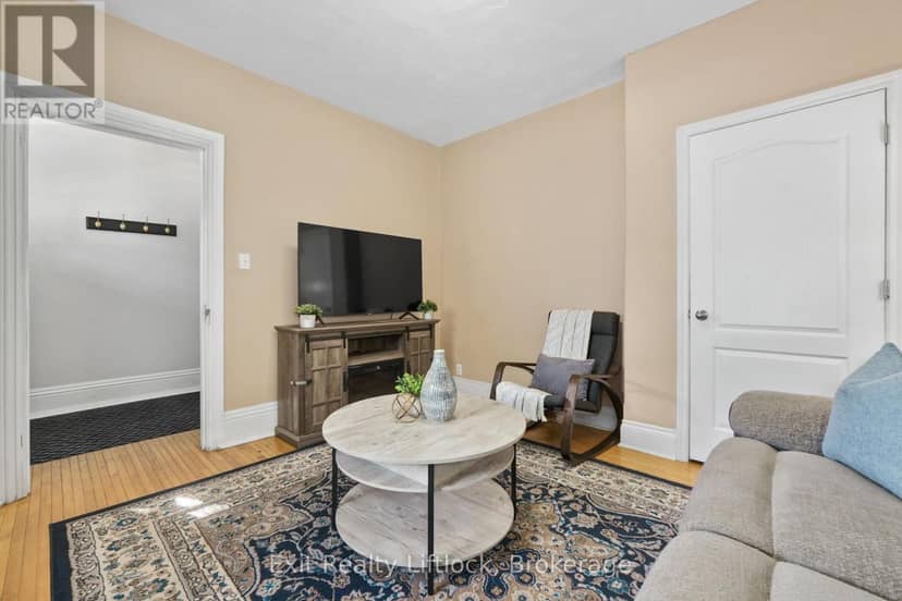 21 Aylmer Street S, Peterborough, photo 6