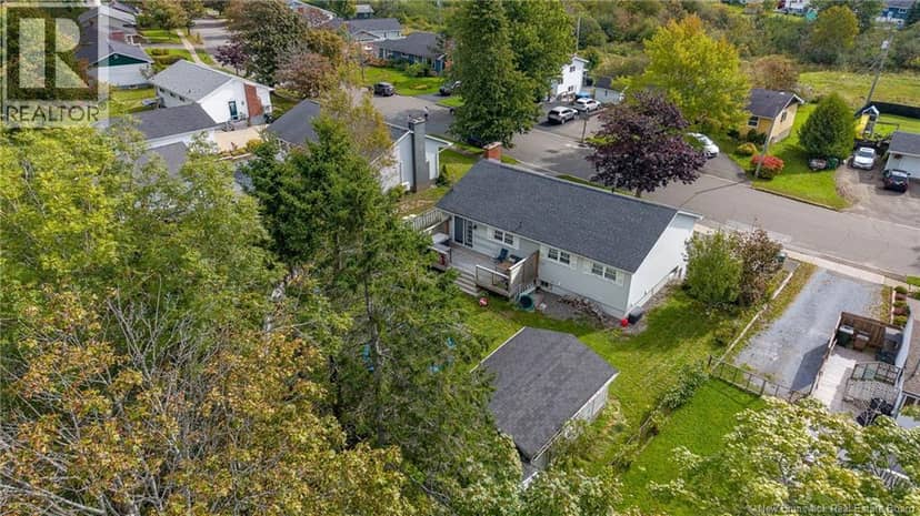 127 Greendale Crescent — photo 40 of 40