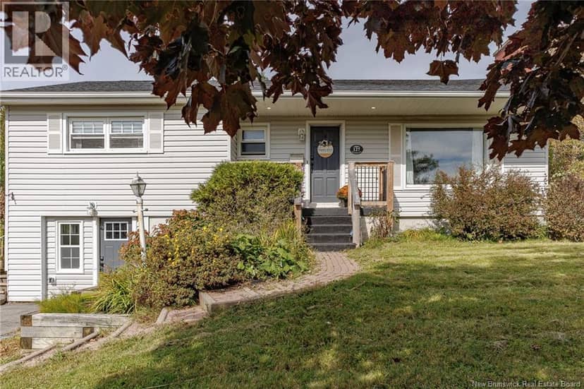 127 Greendale Crescent — photo 5 of 40
