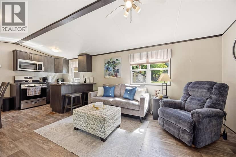 9338 W Ipperwash ROAD Unit# B 20 — photo 13 of 31