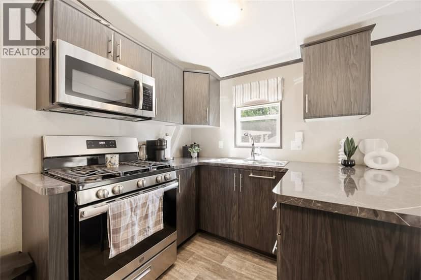 9338 W Ipperwash ROAD Unit# B 20 — photo 20 of 31