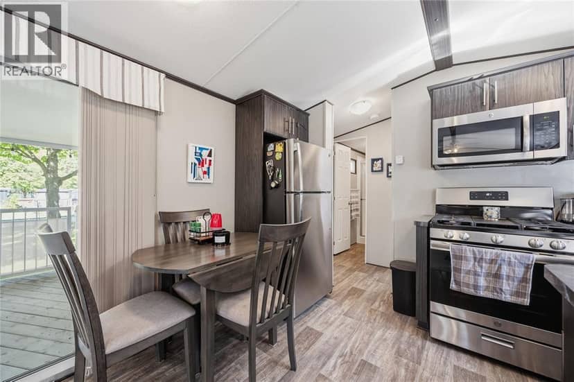 9338 W Ipperwash ROAD Unit# B 20 — photo 23 of 31