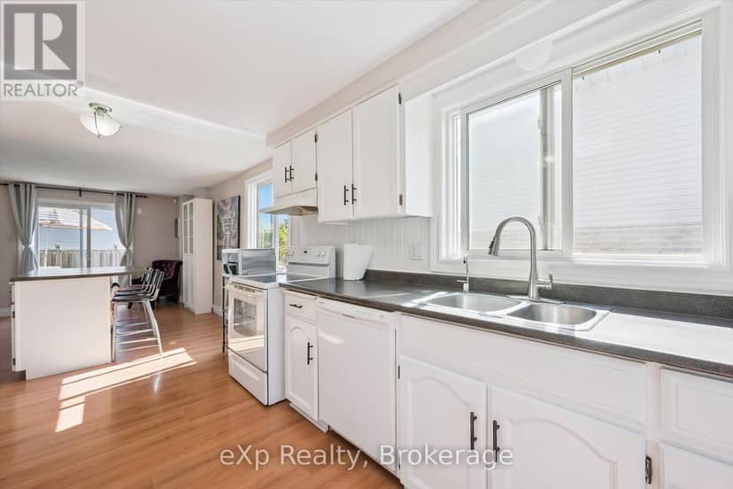 1 Chesterton Lane — photo 12 of 40