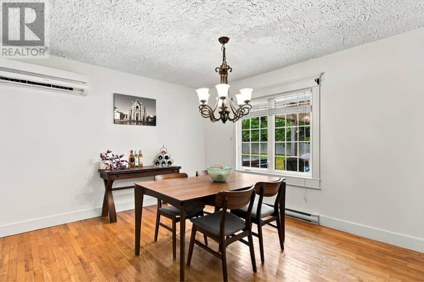 10 Russworthy Place — photo 14 of 40