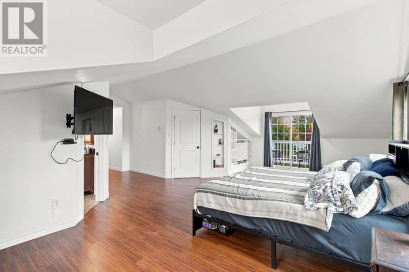 10 Russworthy Place — photo 18 of 40