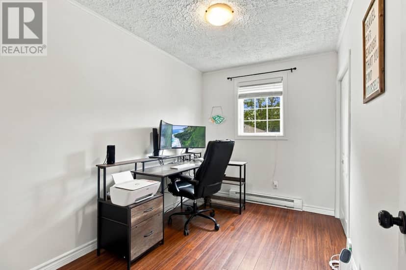 10 Russworthy Place — photo 25 of 40