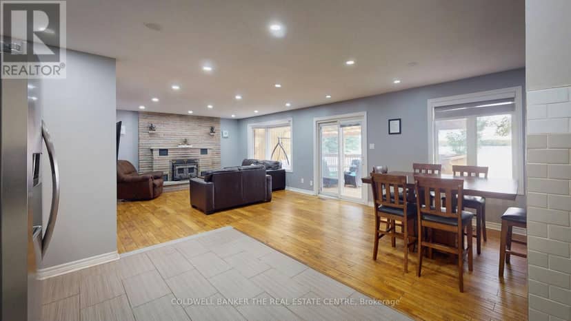 3919 Treeline Drive — photo 13 of 40