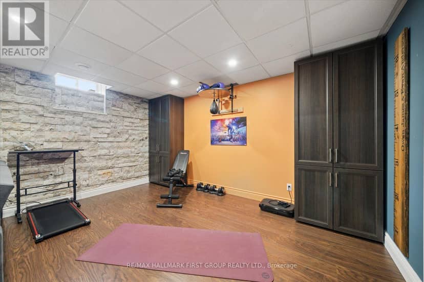 33 Deerfield Drive — photo 23 of 40