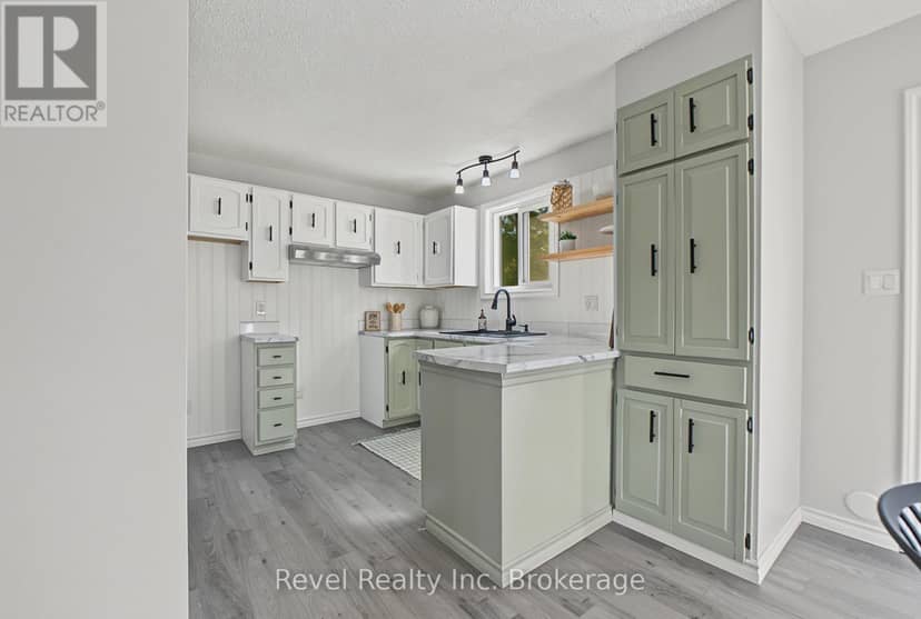 30 Maple Street — photo 11 of 40
