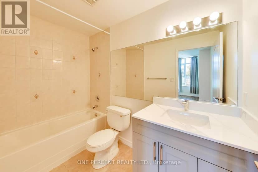 109 - 3840 Bathurst Street — photo 14 of 36
