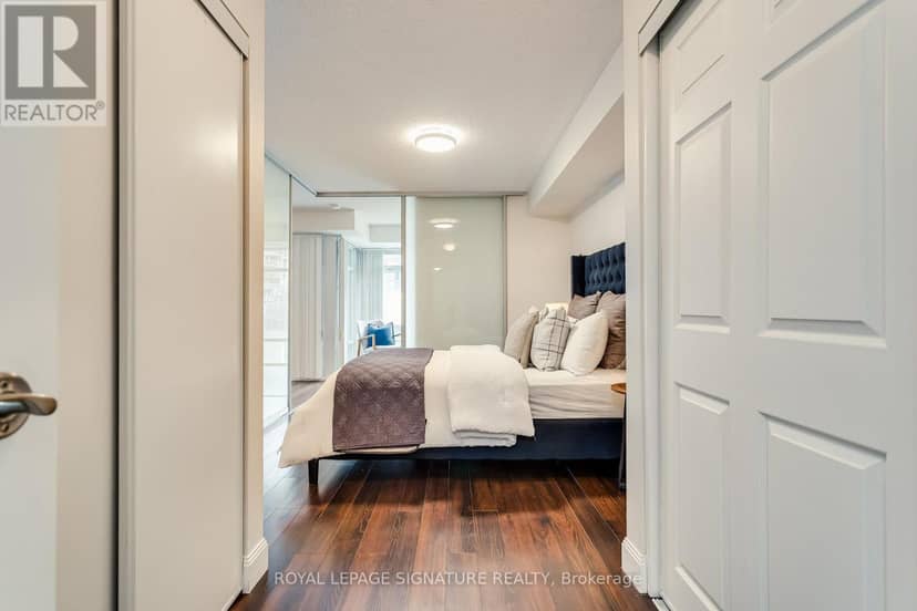 910 - 2191 Yonge Street — photo 22 of 26