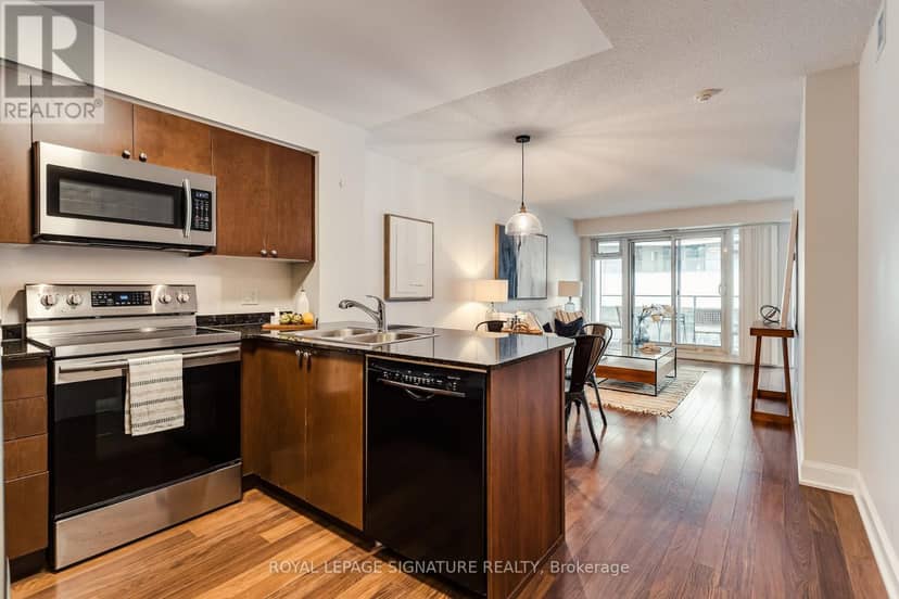 910 - 2191 Yonge Street — photo 7 of 26